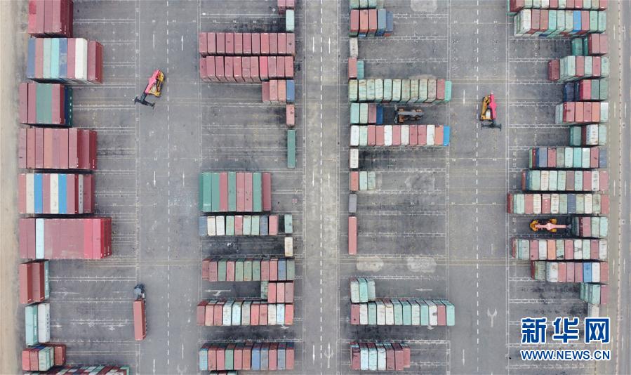 (圖文互動(dòng))(2)出山入海 “船”流不息——廣西北部灣港生產(chǎn)保暢一線見(jiàn)聞